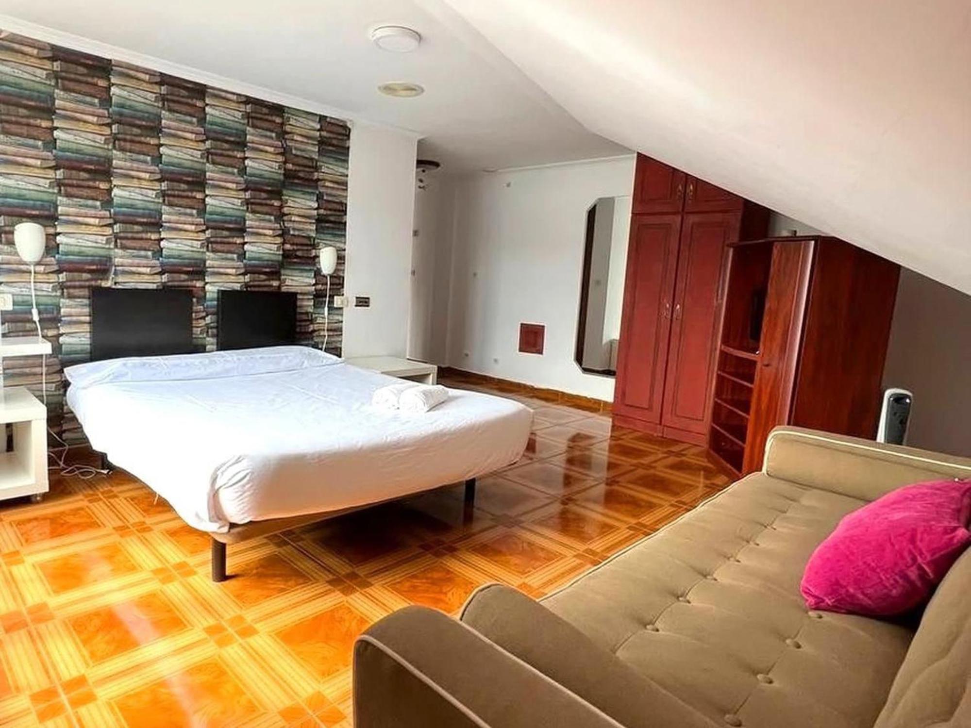 Hotel Corcubion Playa De Quenxe Ruang foto